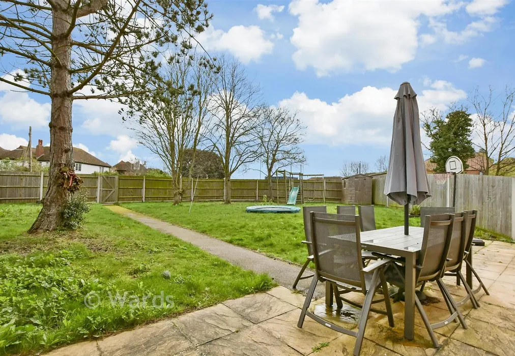 Rear Garden - Sunrise Close, Margate, Kent - Wards of Kent