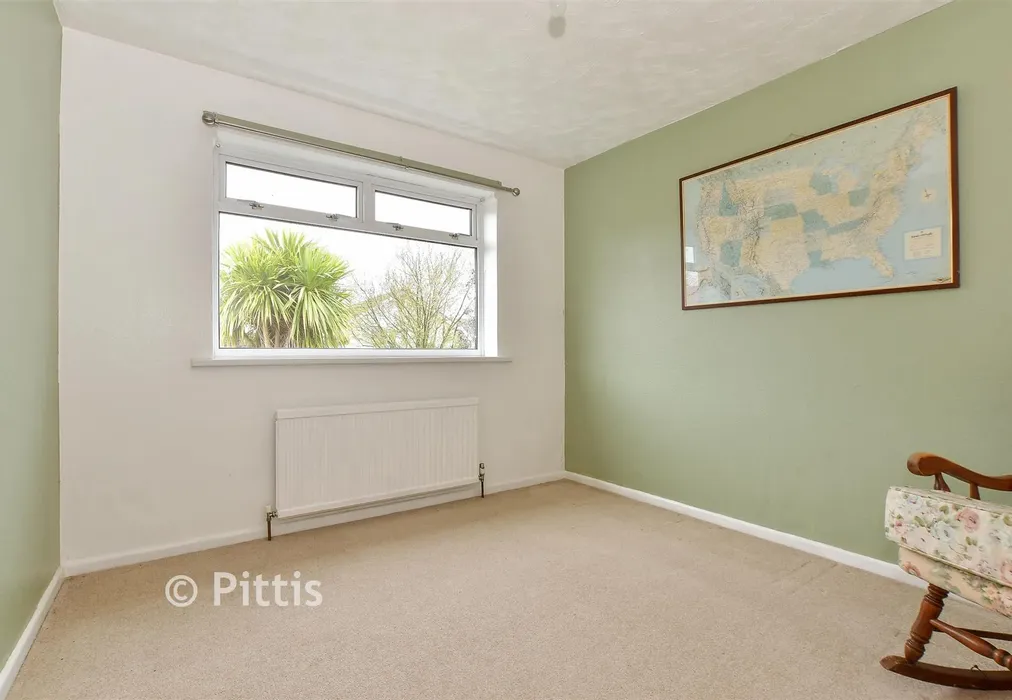 Bedroom 2 - Berry Hill, Lake, Isle of Wight - Wards of Kent