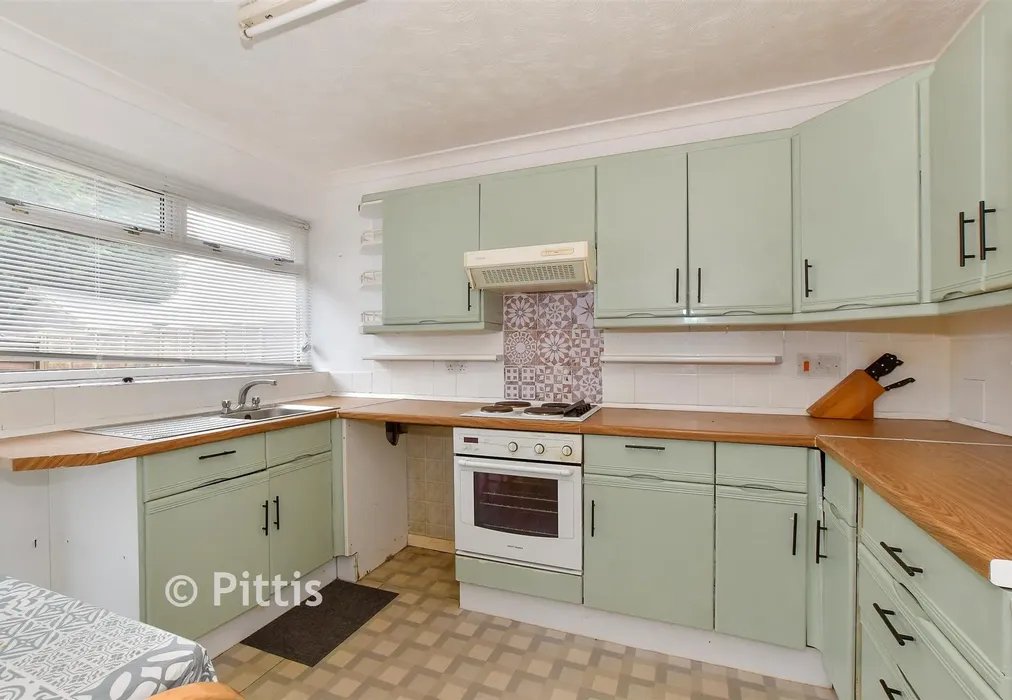 Kitchen - Berry Hill, Lake, Isle of Wight - Wards of Kent