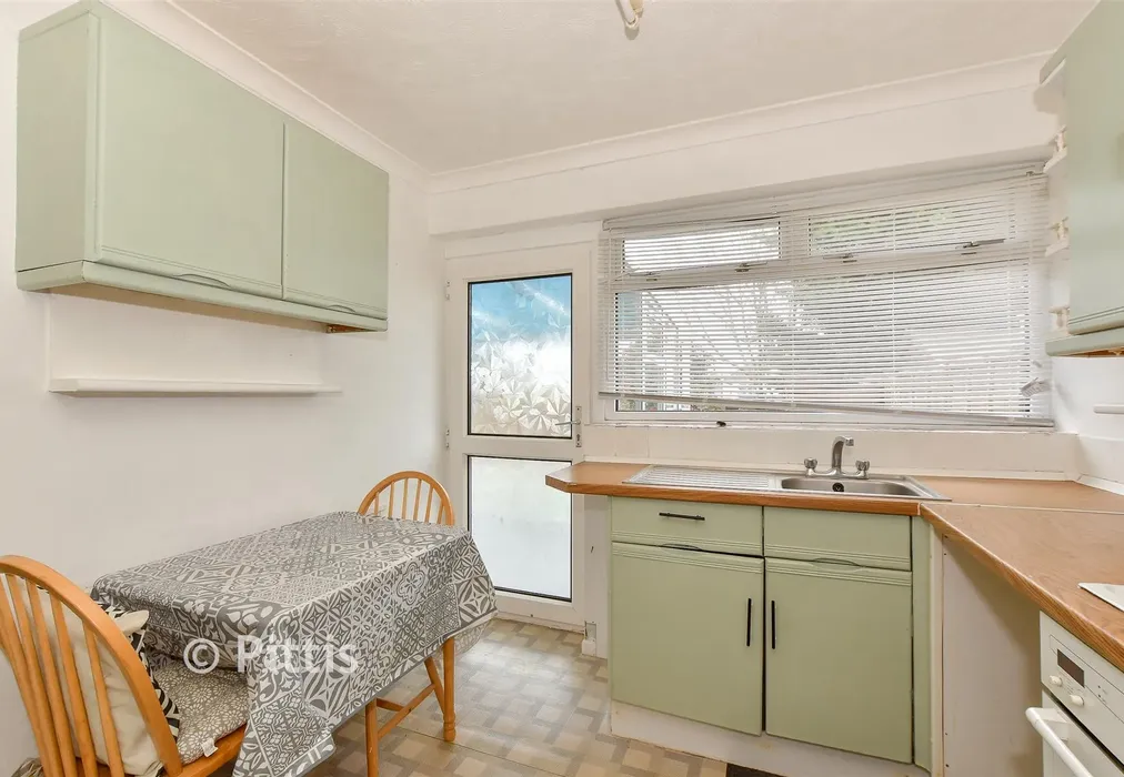 Kitchen - Berry Hill, Lake, Isle of Wight - Wards of Kent