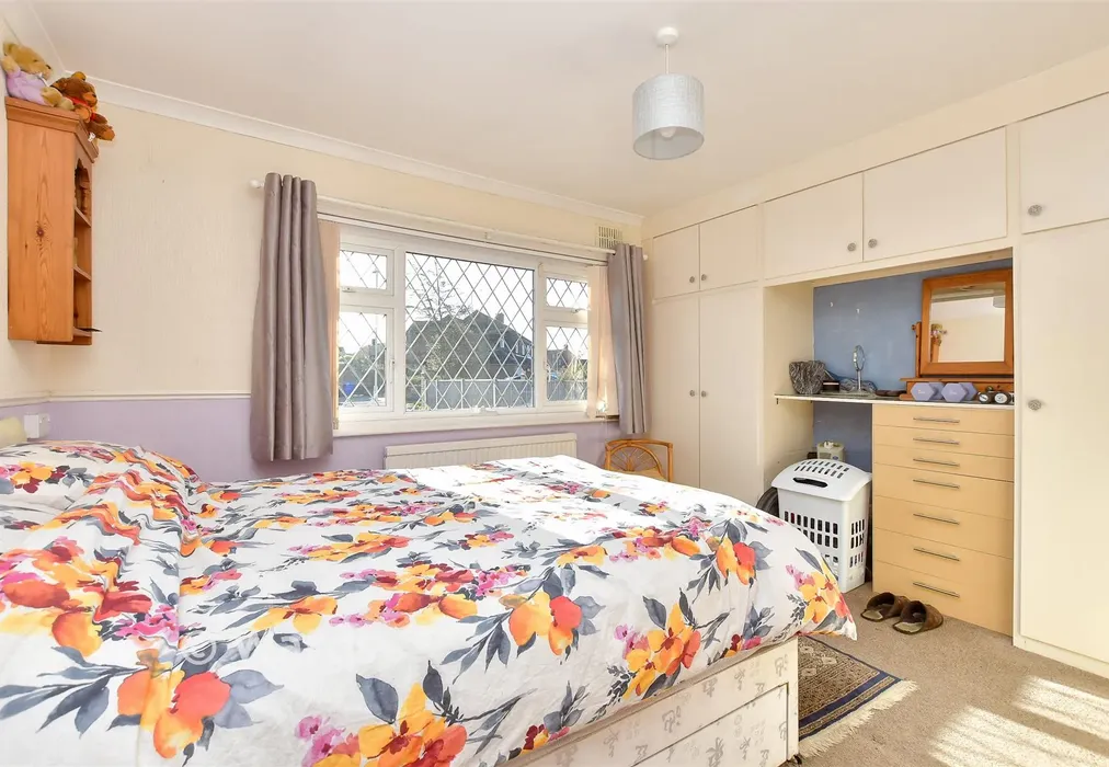 Bedroom 1 - College Road, Sittingbourne, Kent - Wards of Kent