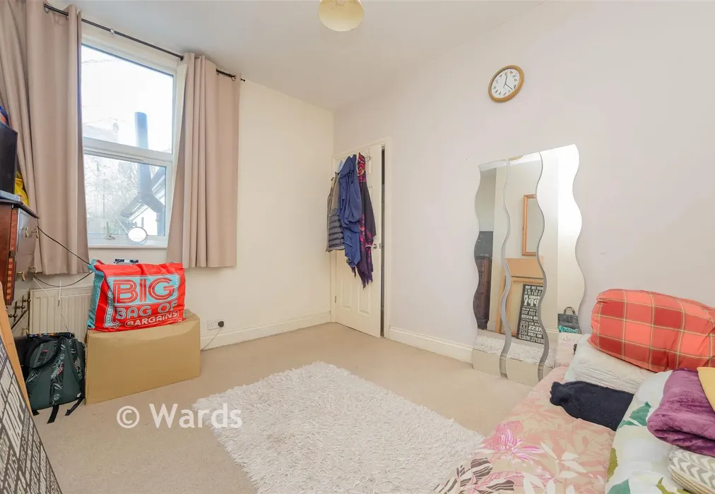 Bedroom 2 - Dale Street, Chatham, Kent - Wards of Kent