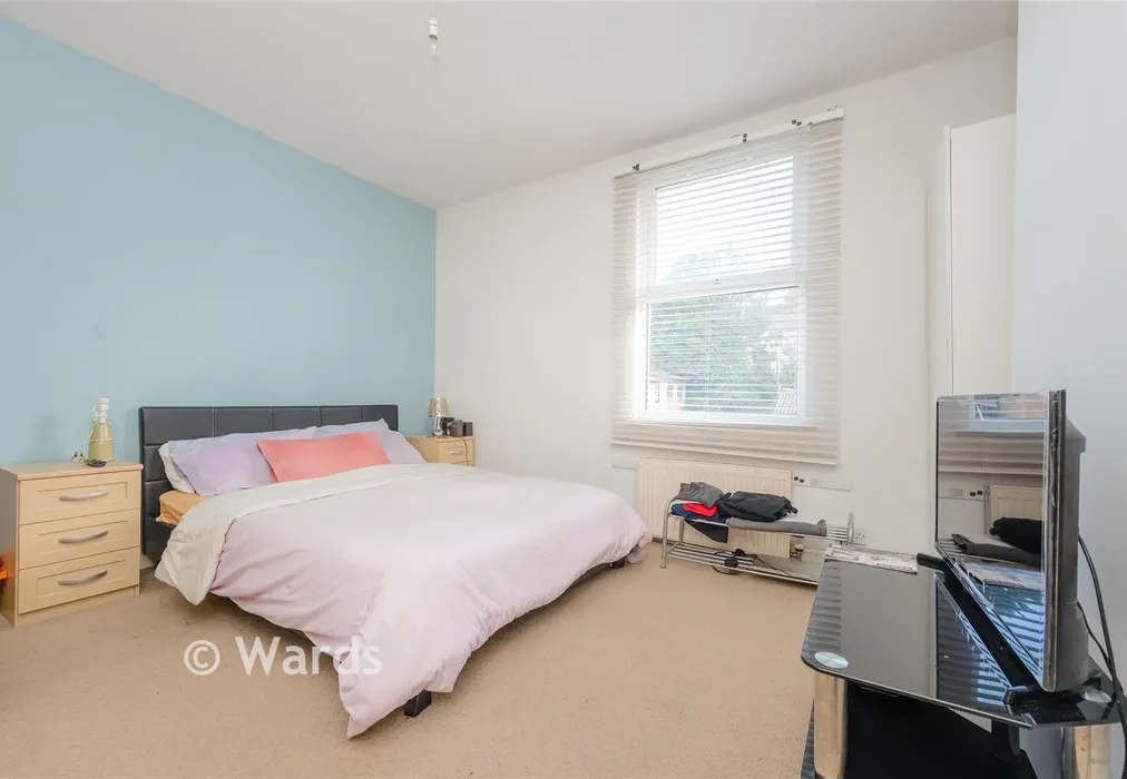 Bedroom 1 - Dale Street, Chatham, Kent - Wards of Kent