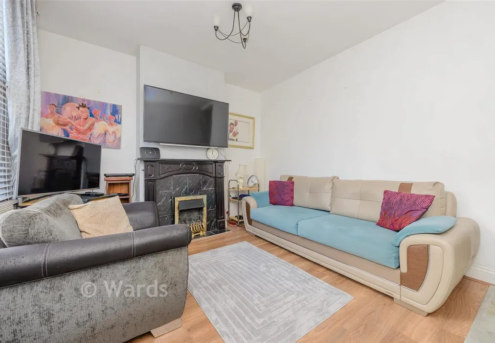 Lounge - Dale Street, Chatham, Kent - Wards of Kent