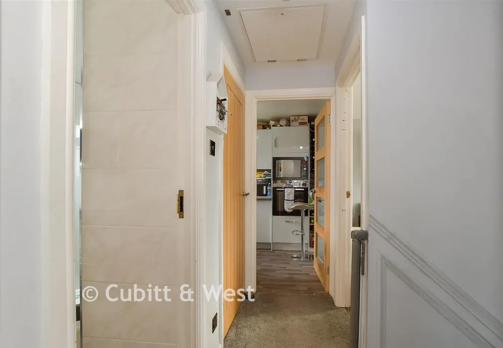 Hallway - Lismore Crescent, Crawley, West Sussex - Wards of Kent