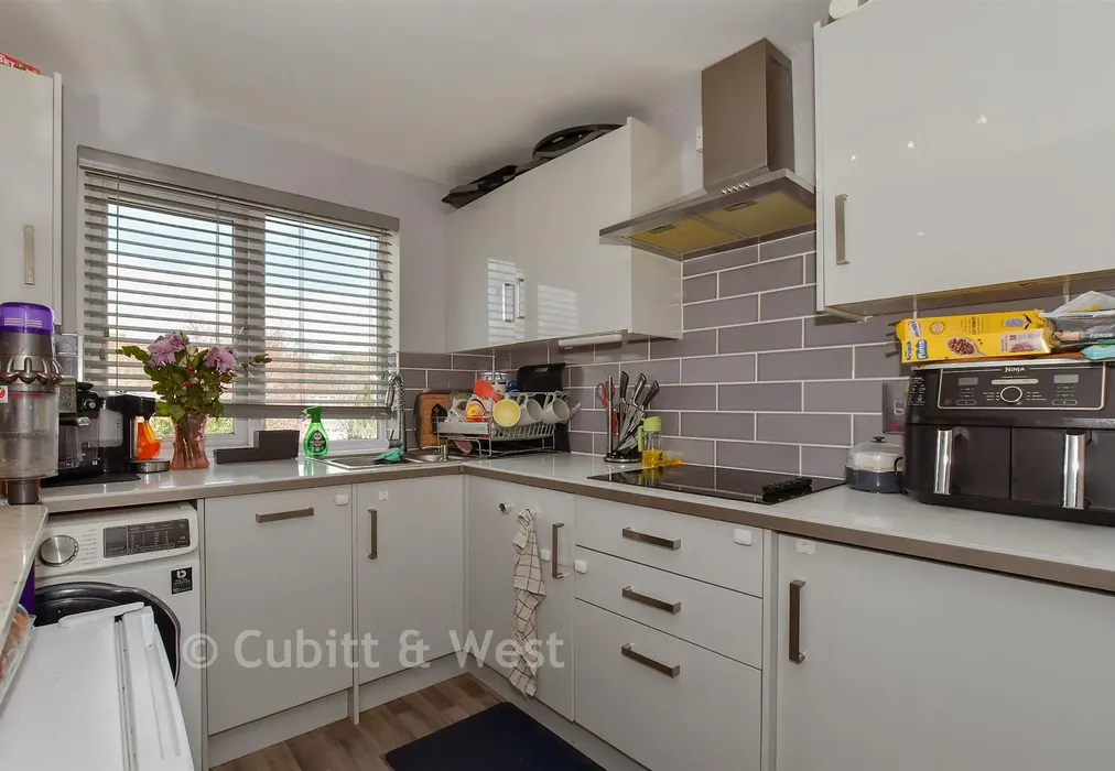 Kitchen - Lismore Crescent, Crawley, West Sussex - Wards of Kent