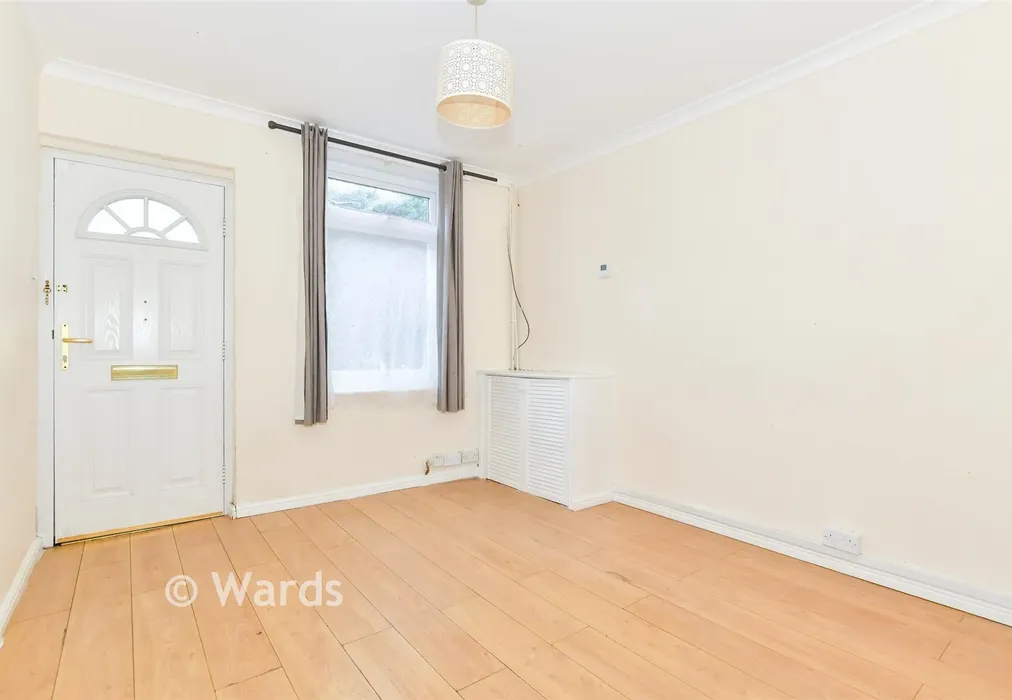 Lounge - Dover Street, Barming, Maidstone, Kent - Wards of Kent