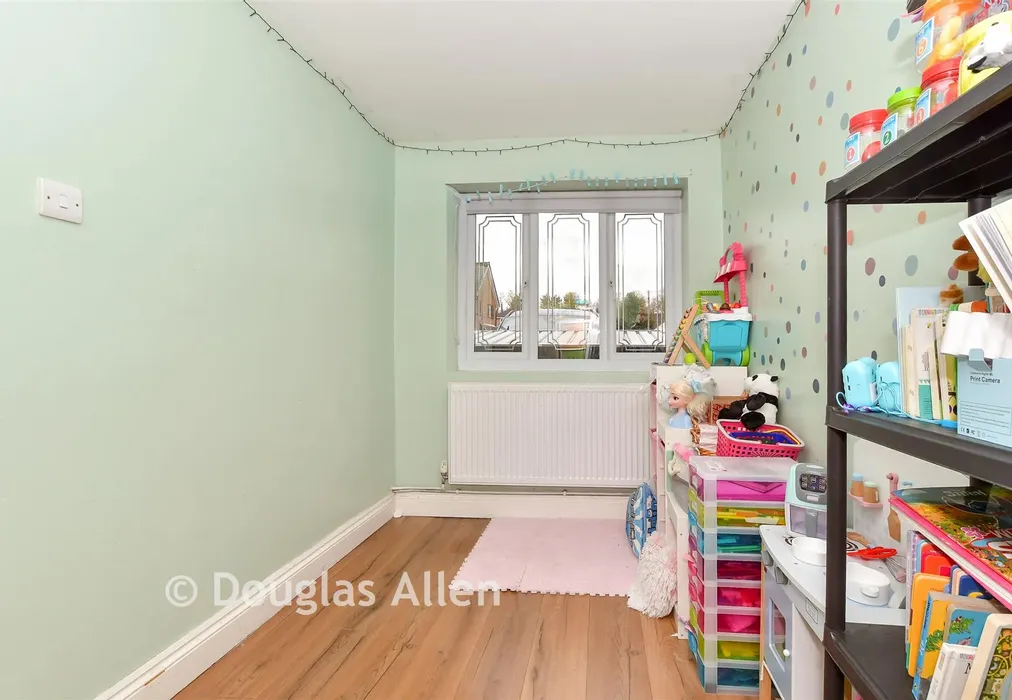 Play Room - Victoria Close, Basildon, Essex - Wards of Kent
