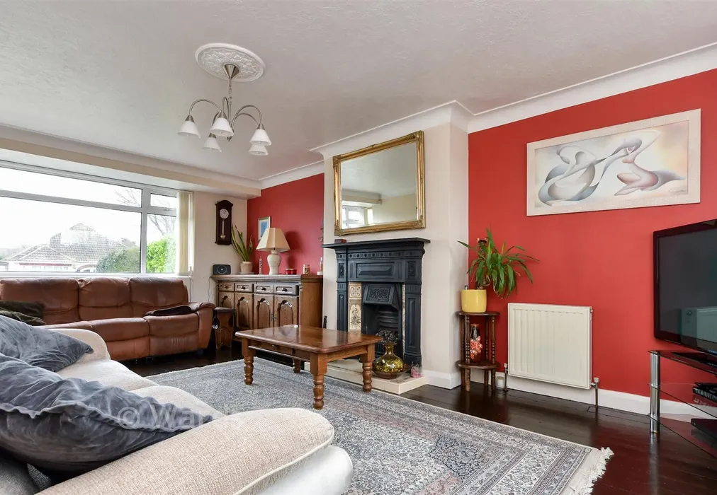 Lounge - West Park Avenue, Margate, Kent - Wards of Kent