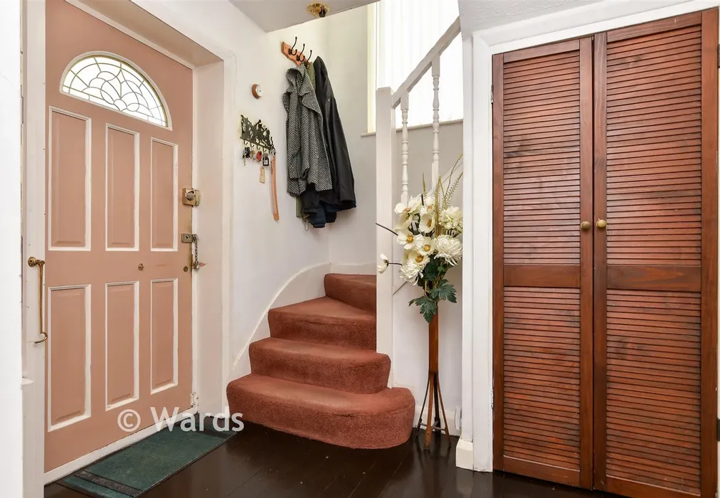 Hallway - West Park Avenue, Margate, Kent - Wards of Kent