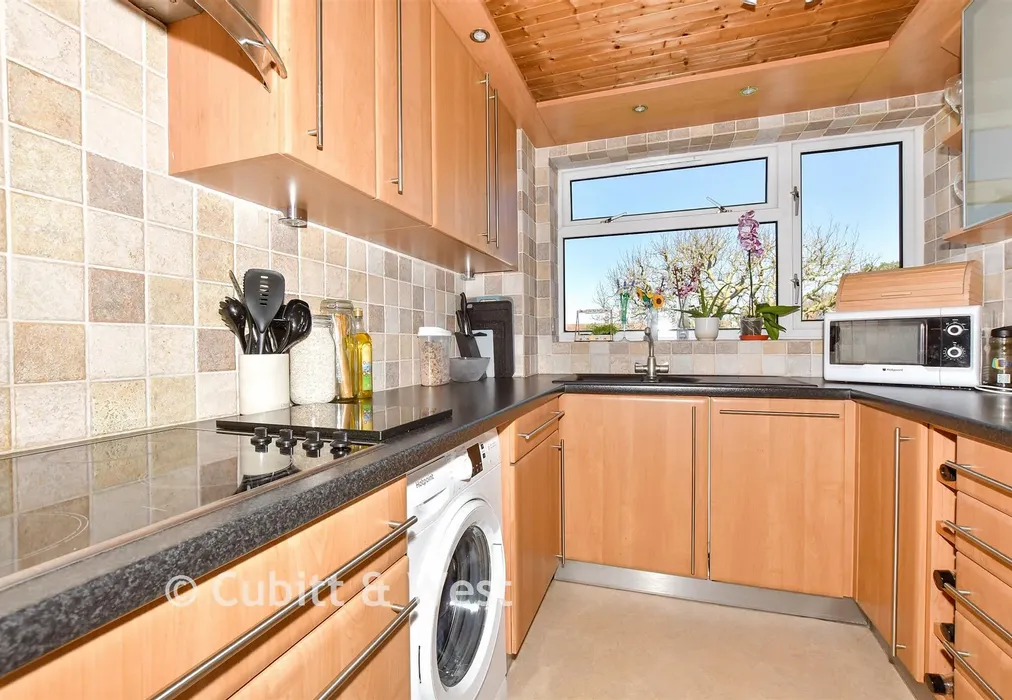 Kitchen - Pound Road, Banstead, Surrey - Wards of Kent