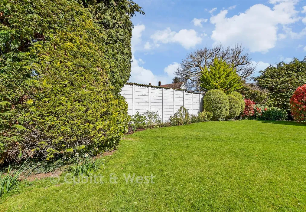Communal Gardens - Pound Road, Banstead, Surrey - Wards of Kent
