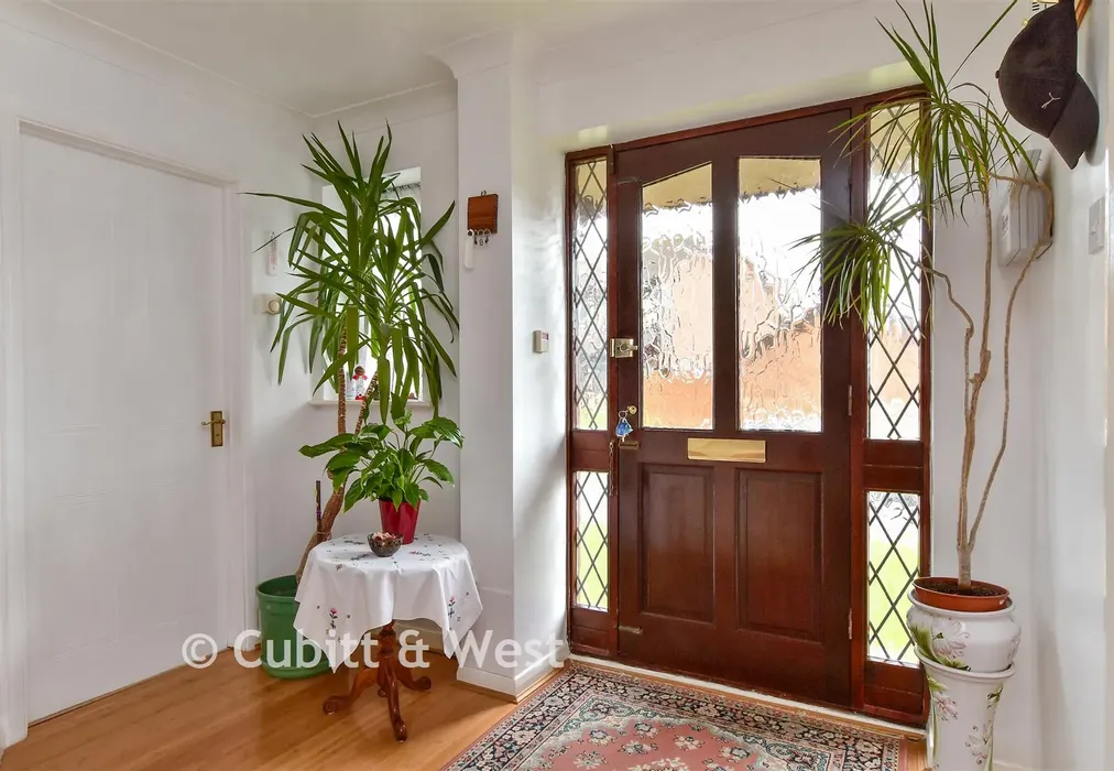 Entrance Hall - Batemans Close, Worthing, West Sussex - Wards of Kent