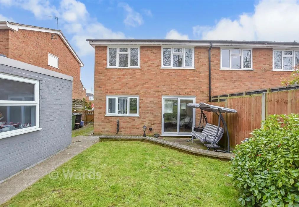 Rear Garden - Ragstone Road, Bearsted, Maidstone, Kent - Wards of Kent