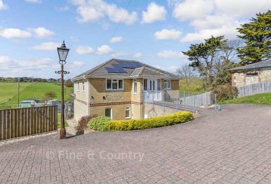 Weston Lane, Totland Bay, Isle of Wight - Wards of Kent