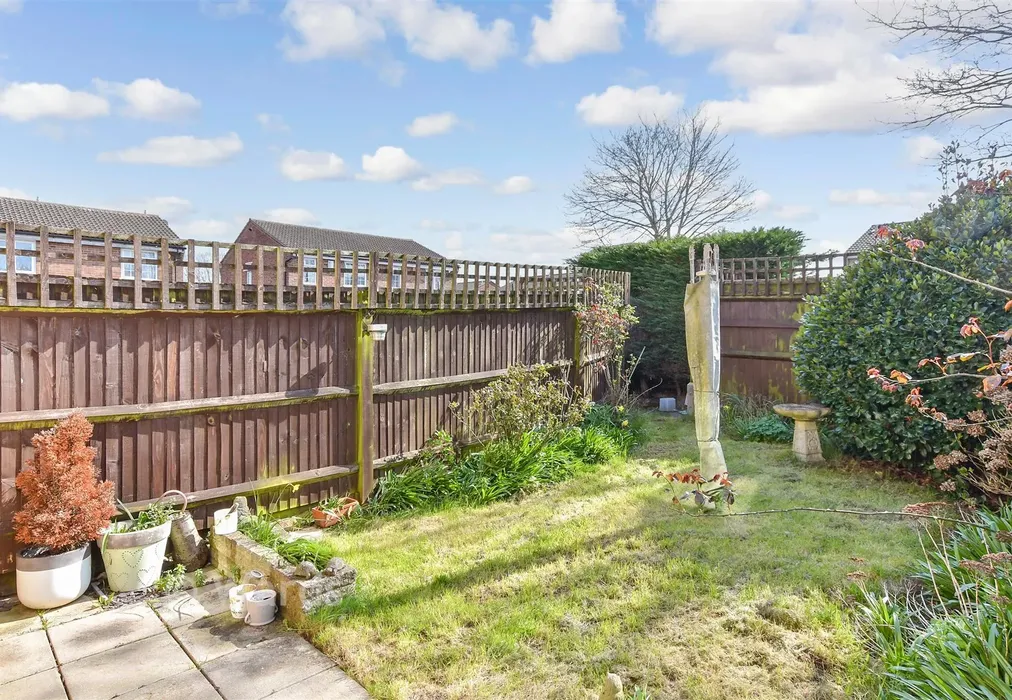 Rear Garden - Kingston Crescent, Lords Wood, Chatham, Kent - Wards of Kent