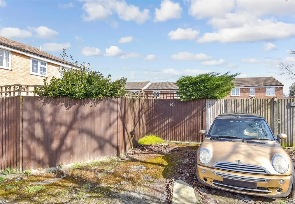Driveway/Parking - Kingston Crescent, Lords Wood, Chatham, Kent - Wards of Kent