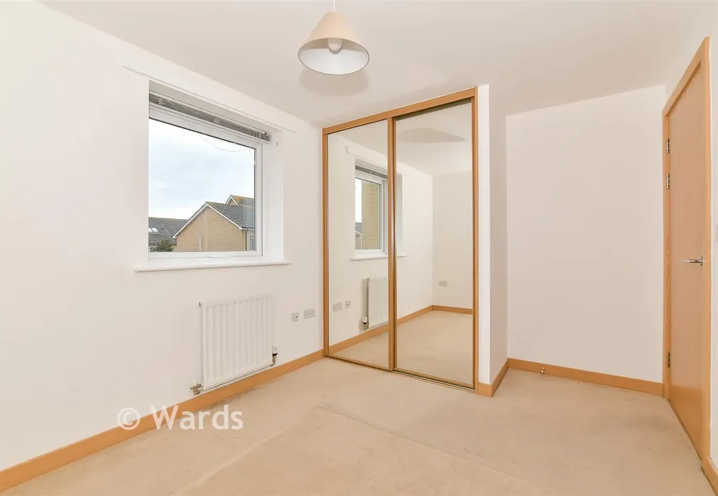Bedroom 1 - Olympia Way, Whitstable, Kent - Wards of Kent