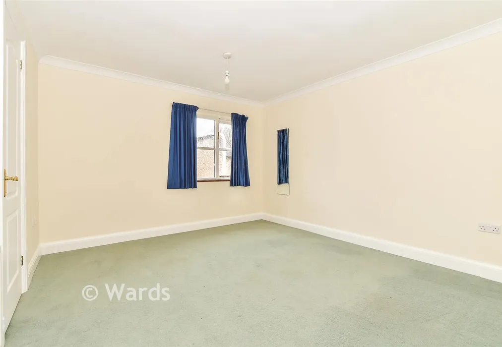 Bedroom 3 - Mill Stream Place, Tonbridge, Kent - Wards of Kent