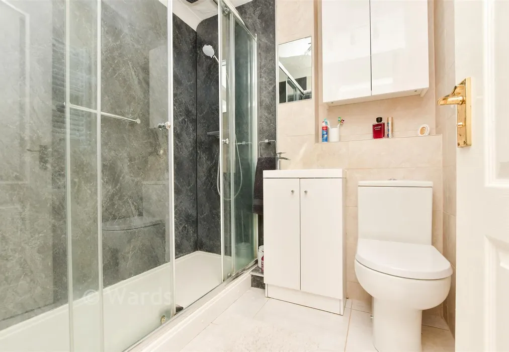 En-Suite Shower Room - Oakland Court, Ramsgate, Kent - Wards of Kent