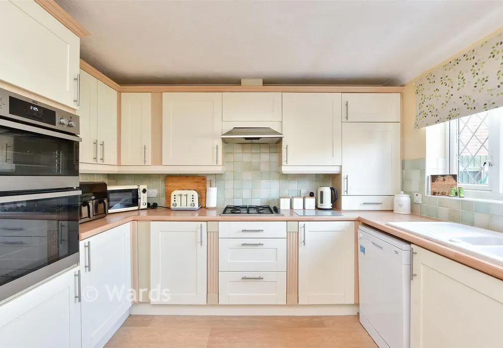 Kitchen - Oakland Court, Ramsgate, Kent - Wards of Kent