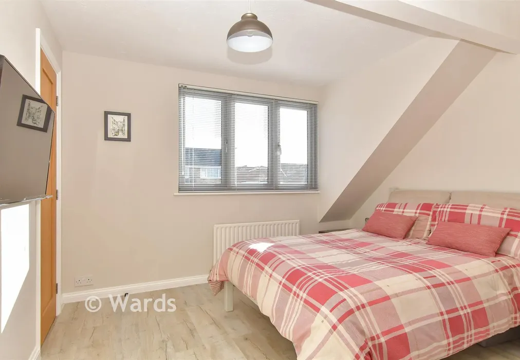 Bedroom 1 - Georgian Way, Wigmore, Gillingham, Kent - Wards of Kent