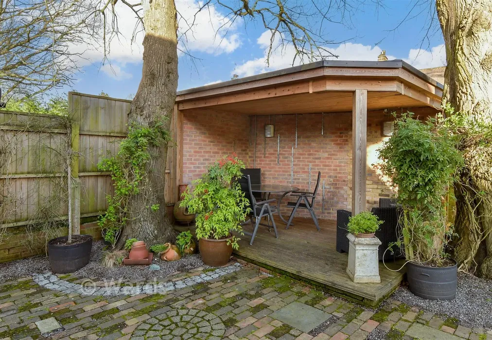 External Lifestyle Photograph - Georgian Way, Wigmore, Gillingham, Kent - Wards of Kent