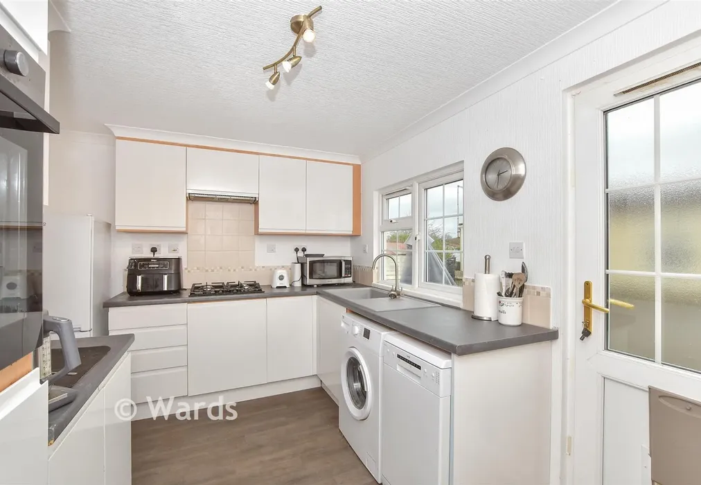 Kitchen - Woodlands Park, Biddenden, Ashford, Kent - Wards of Kent