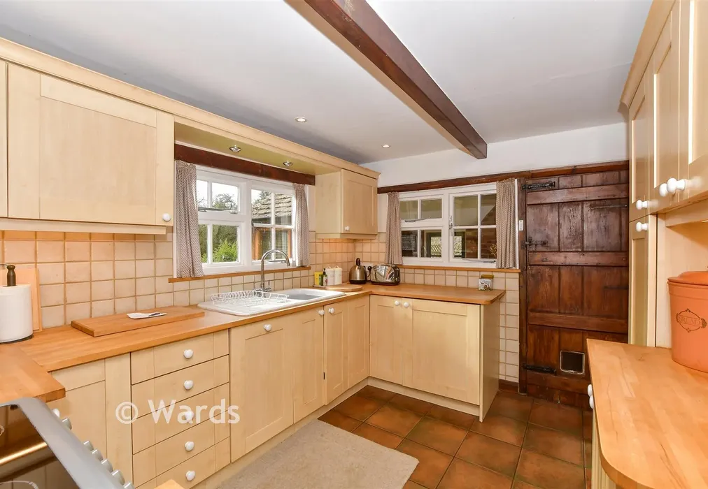 Kitchen - Mill Bank, Headcorn, Ashford, Kent - Wards of Kent