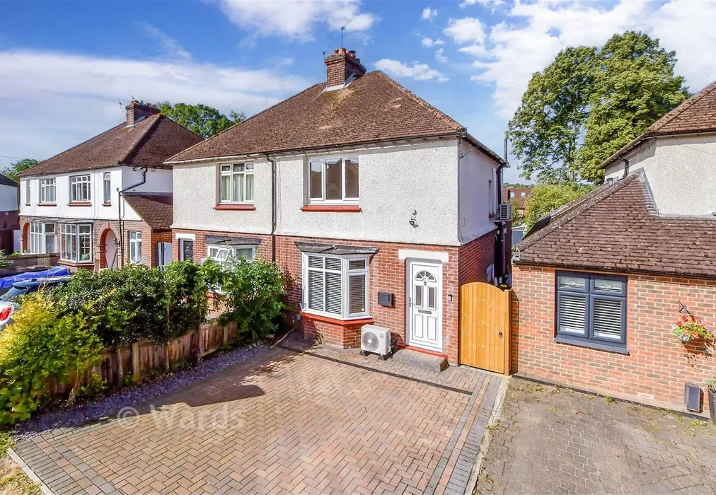 Front Web - Moncktons Avenue, Maidstone, Kent - Wards of Kent