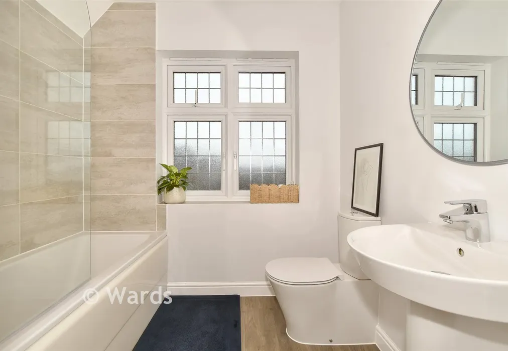 Bathroom - Hoplands Road, Canterbury, Kent - Wards of Kent