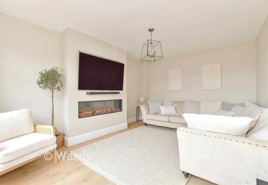 Lounge - Hoplands Road, Canterbury, Kent - Wards of Kent