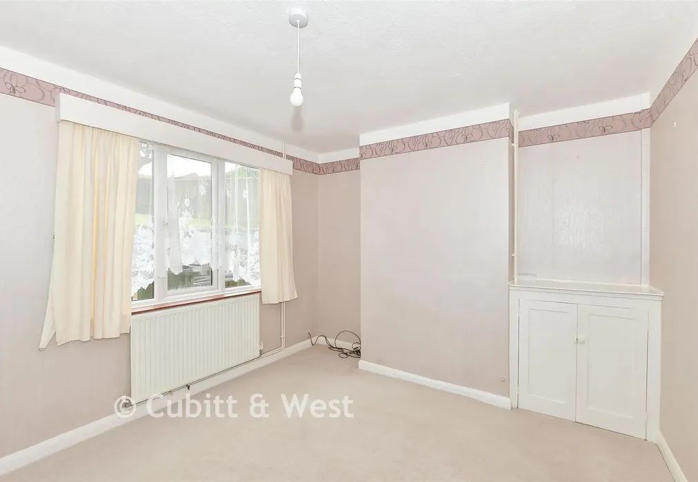 Dining Room - Manor Way, Uckfield, East Sussex - Wards of Kent