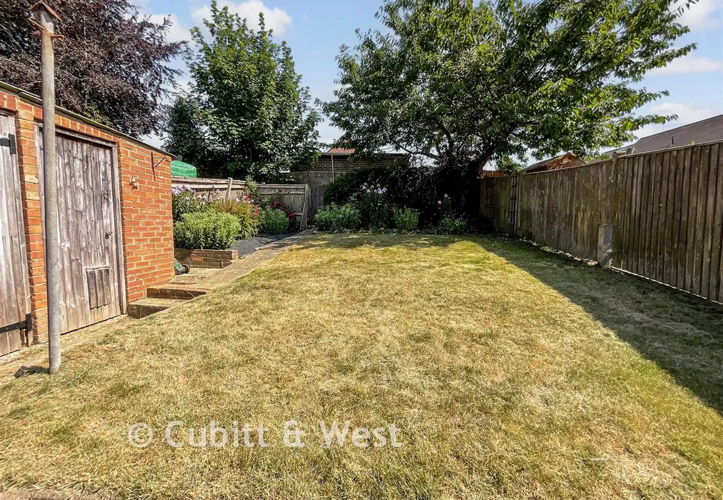 Rear Garden - Manor Way, Uckfield, East Sussex - Wards of Kent