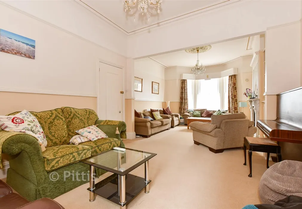 Snug - Station Avenue, Sandown, Isle of Wight - Wards of Kent