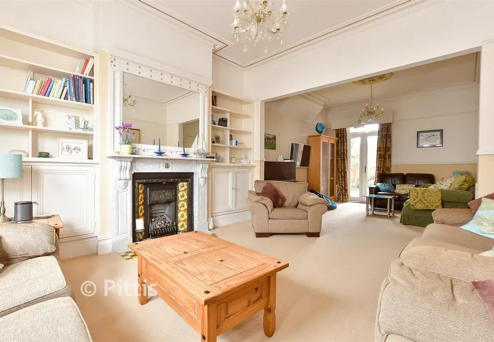 Lounge - Station Avenue, Sandown, Isle of Wight - Wards of Kent
