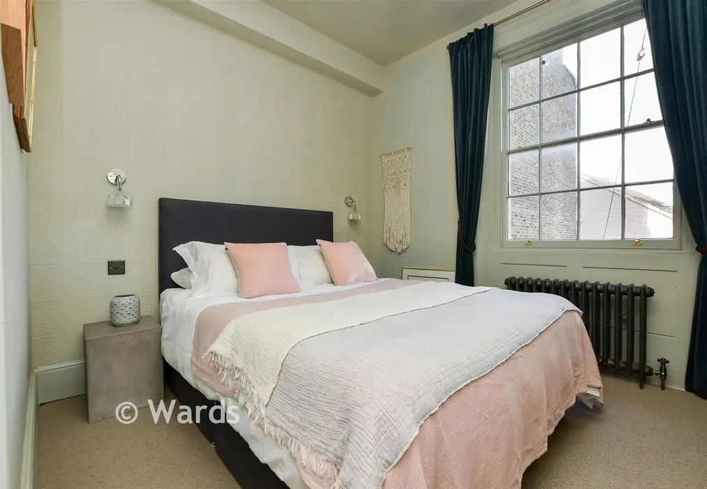 Bedroom - Wellington Crescent, Ramsgate, Kent - Wards of Kent