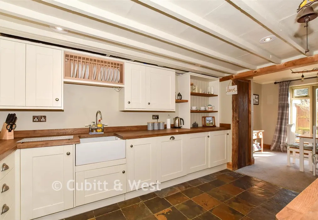 Kitchen - Lower Street, Pulborough, West Sussex - Wards of Kent