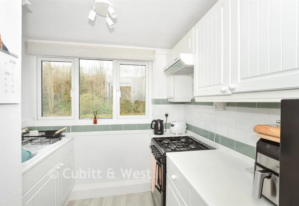 Kitchen - London Road, Patcham, Brighton, East Sussex - Wards of Kent