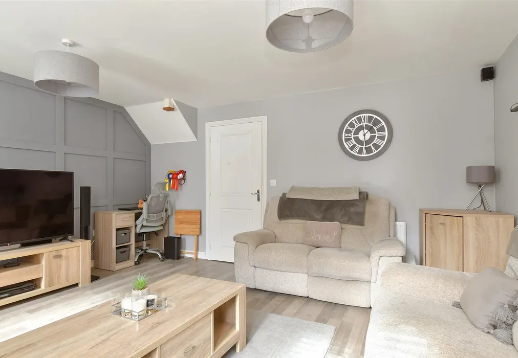 Lounge - Clare Way, Maidstone, Kent - Wards of Kent