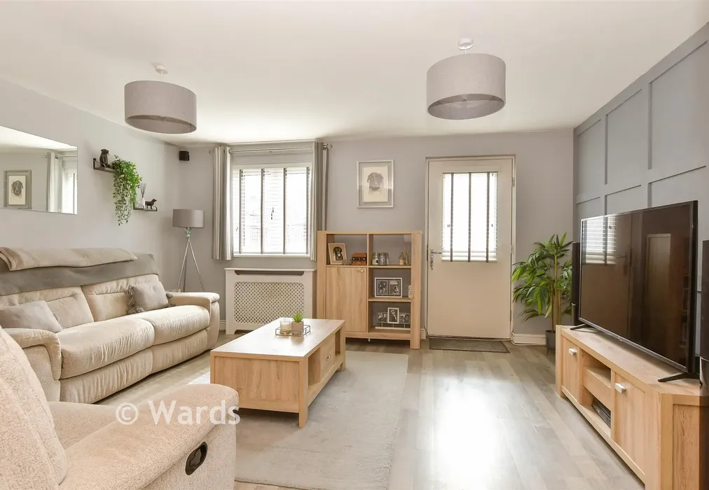 Lounge - Clare Way, Maidstone, Kent - Wards of Kent