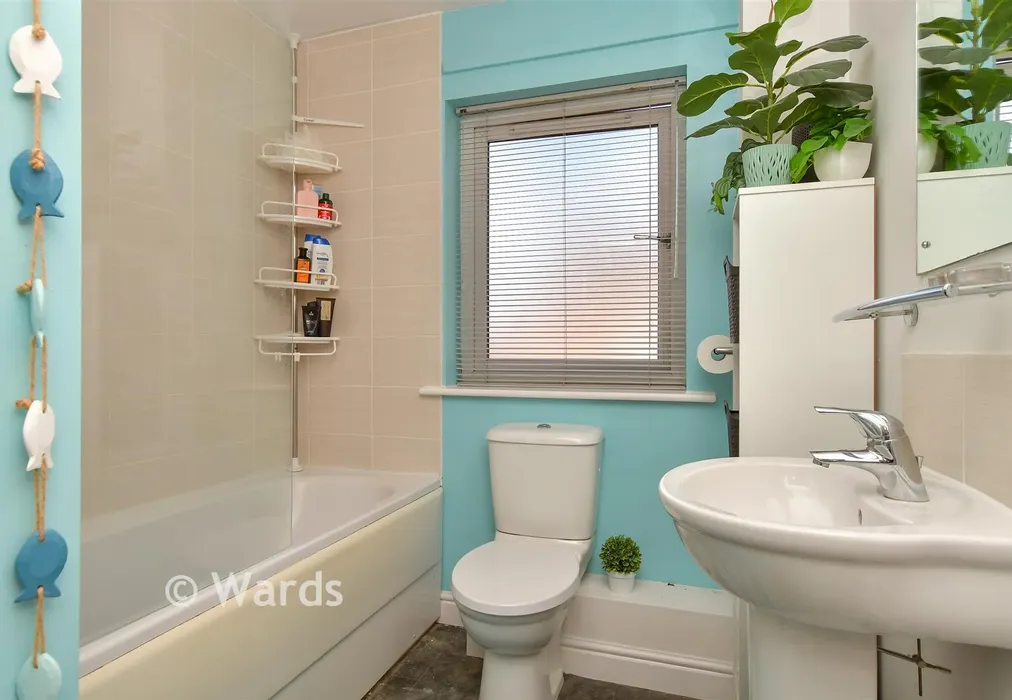 Bathroom - Clare Way, Maidstone, Kent - Wards of Kent