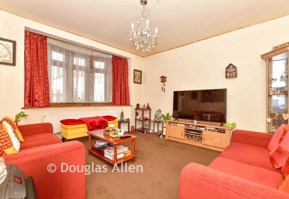 Lounge - Ashurst Drive, Ilford, Essex - Wards of Kent