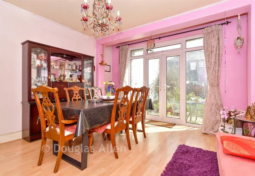Dining Room - Ashurst Drive, Ilford, Essex - Wards of Kent