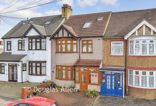 Ashurst Drive, Ilford, Essex - Wards of Kent