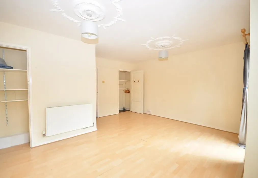 DSC_5248 - AVAILABLE WITH NO DEPOSITFyning Street Portsmouth PO1 - Wards of Kent