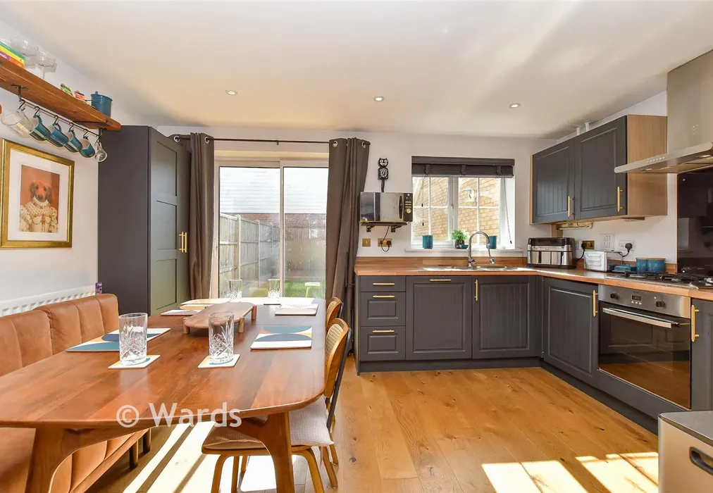 Kitchen/Diner - Eveas Drive, Sittingbourne, Kent - Wards of Kent