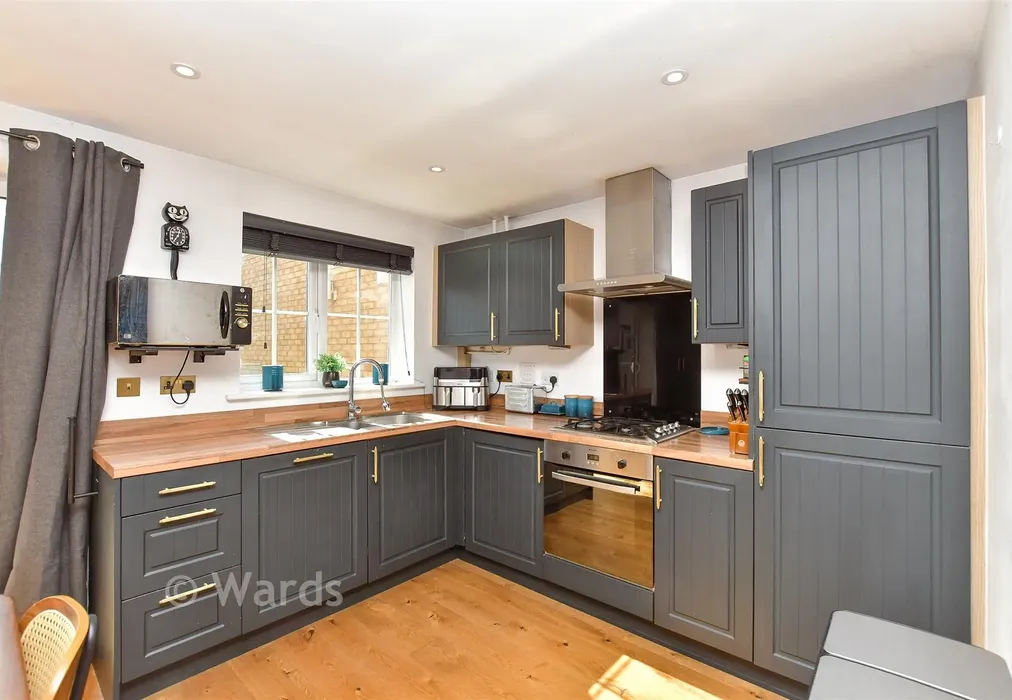 Kitchen/Diner - Eveas Drive, Sittingbourne, Kent - Wards of Kent