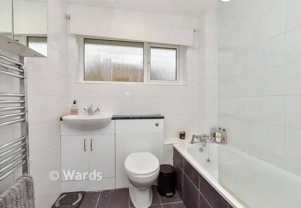 Bathroom - Ellison Way, Rainham, Gillingham, Kent - Wards of Kent