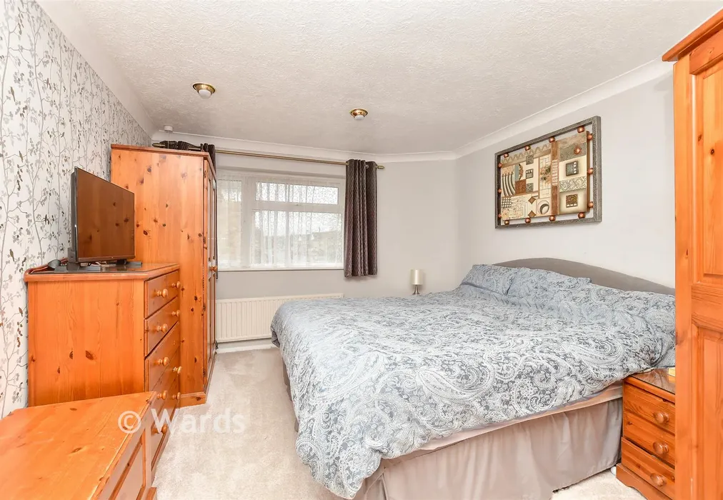 Bedroom 1 - Ellison Way, Rainham, Gillingham, Kent - Wards of Kent